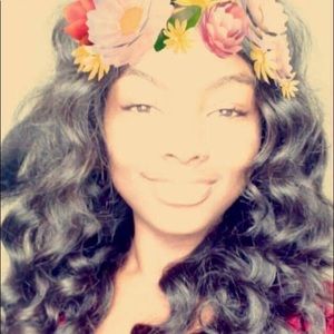 Meet your Posher, Candice